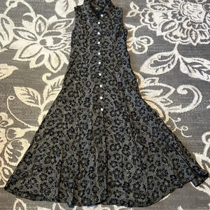 British khaki by Robert lighton.Vintage and very rare. Excellent condition.Maxi